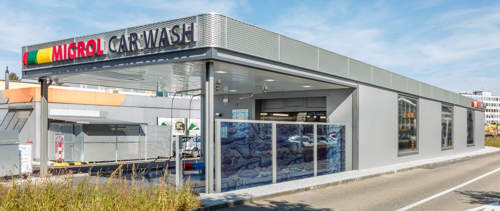 Migrol Carwash – Metallbau-Referenz der Theler + Partner AG
