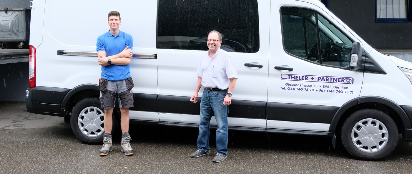 Team der Theler + Partner AG mit Servicefahrzeug